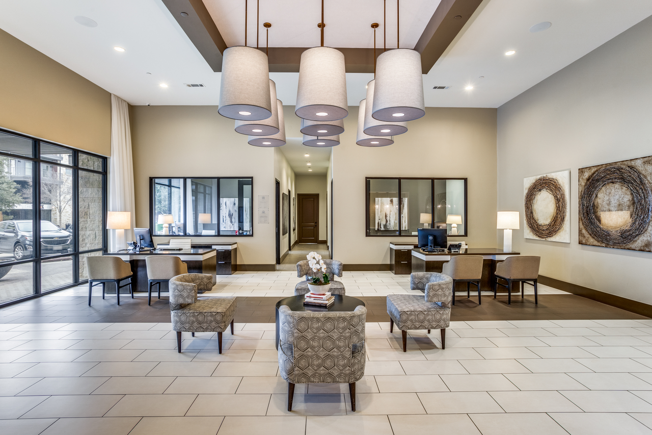 Ash at the Branch - Photo 7 of 36