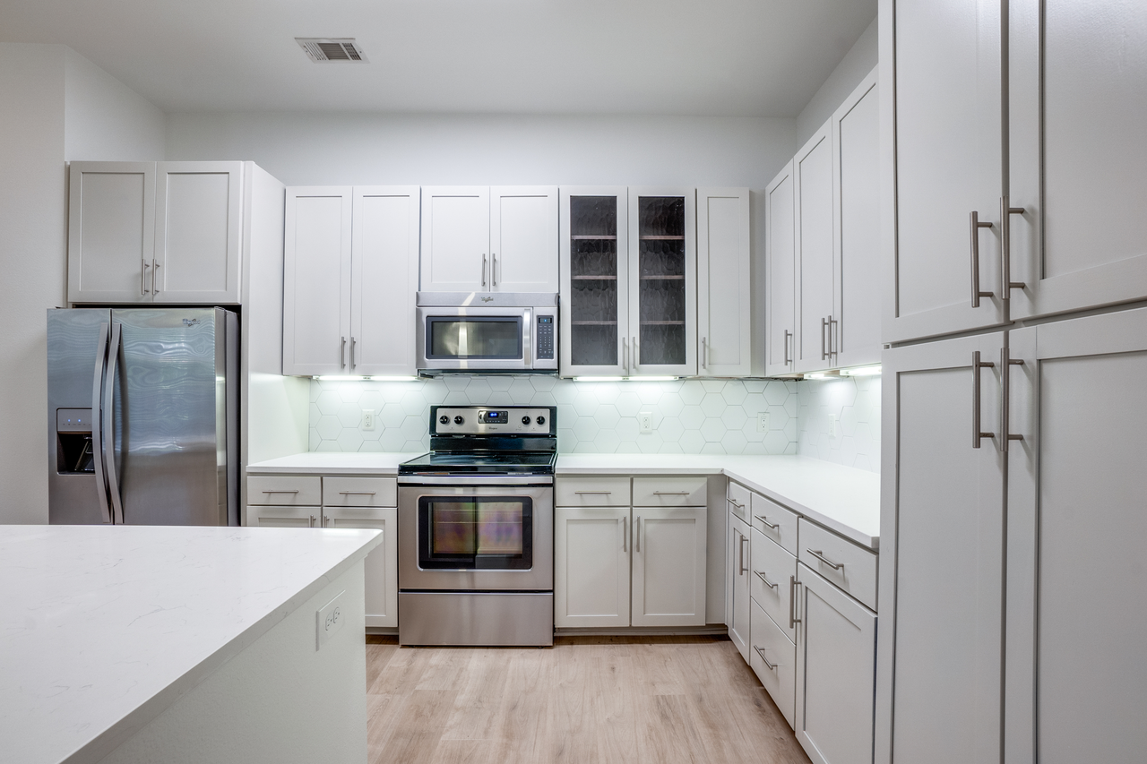 Teak at the Branch - Photo 2 of 27