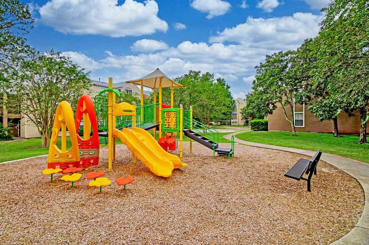 Raven Crossings Apartments - Photo 3 of 12