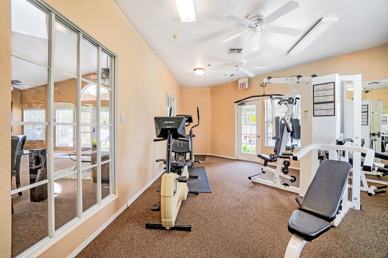 Raven Crossings Apartments - Photo 5 of 12