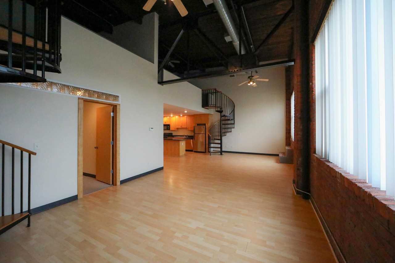 South Street Lofts - Photo 6 of 50