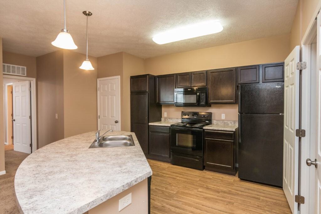 Brandon Heights Apartments - Photo 6 of 36