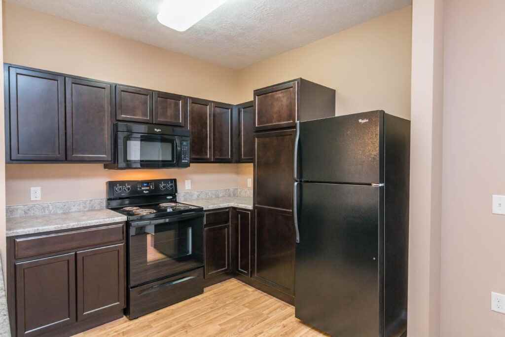 Brandon Heights Apartments - Photo 2 of 36