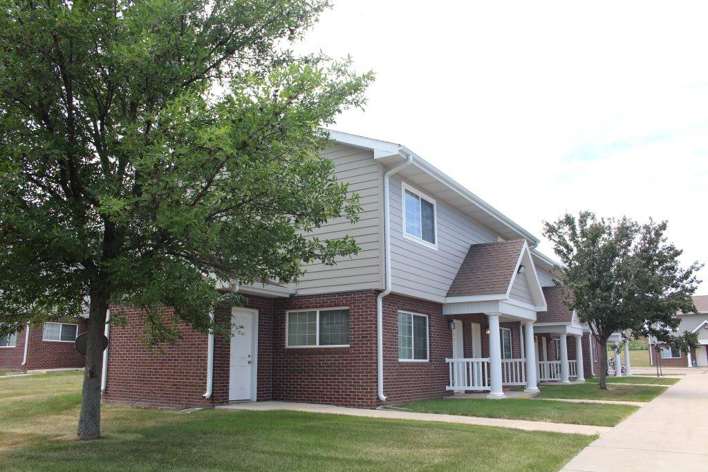 Williamsburg Townhomes - Photo 3 of 11