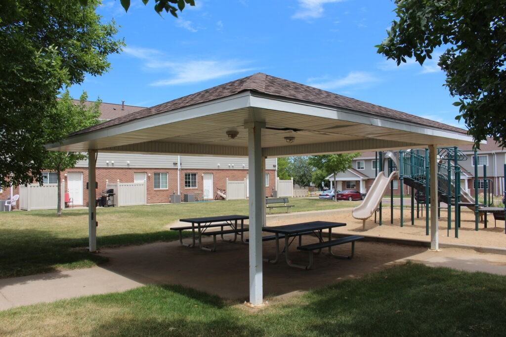 Williamsburg Townhomes - Photo 2 of 11