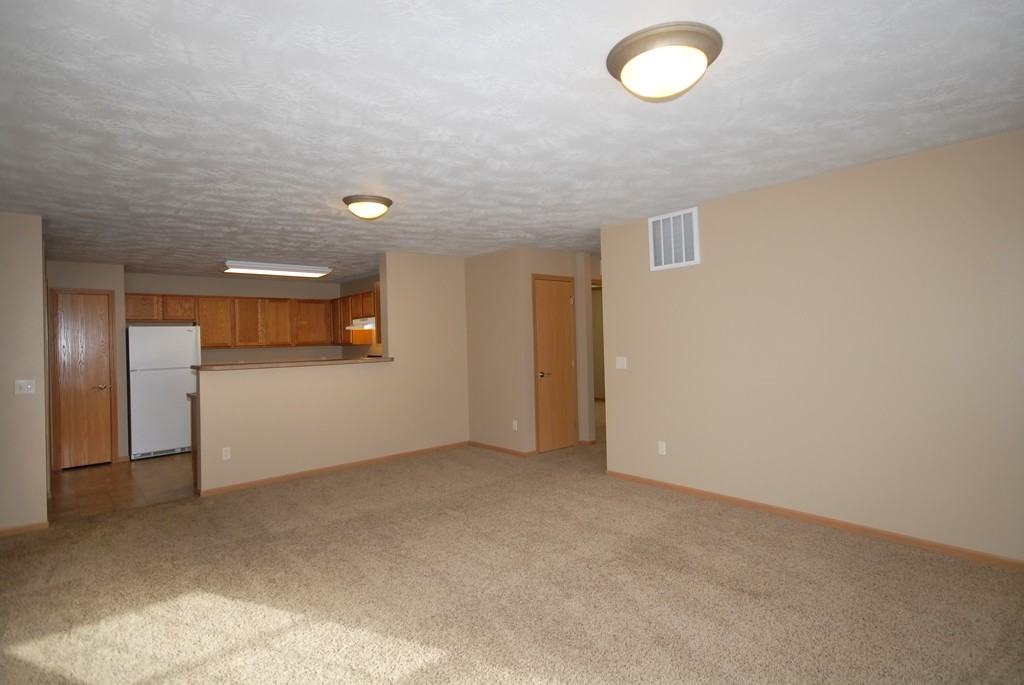 Deer Hollow II Apartments - Photo 2 of 25