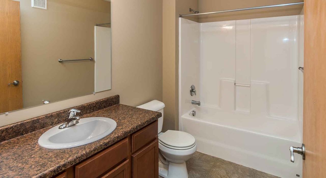 Deer Hollow I Apartments - Photo 6 of 28