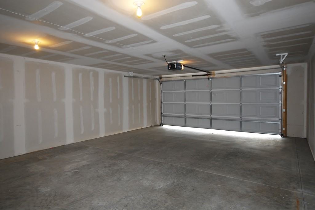 Deer Hollow II Apartments - Photo 6 of 25