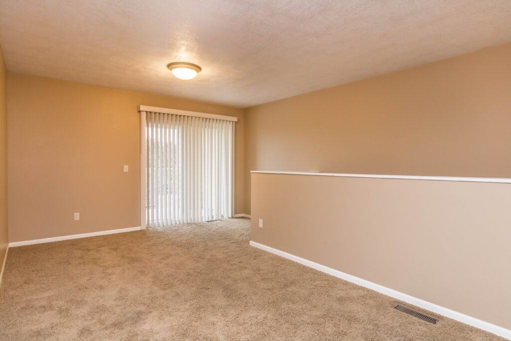 Redwood Court I - Photo 2 of 31