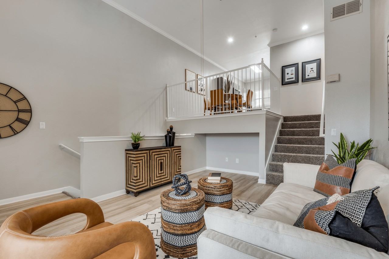 The Ellington Apartments - Photo 6 of 39