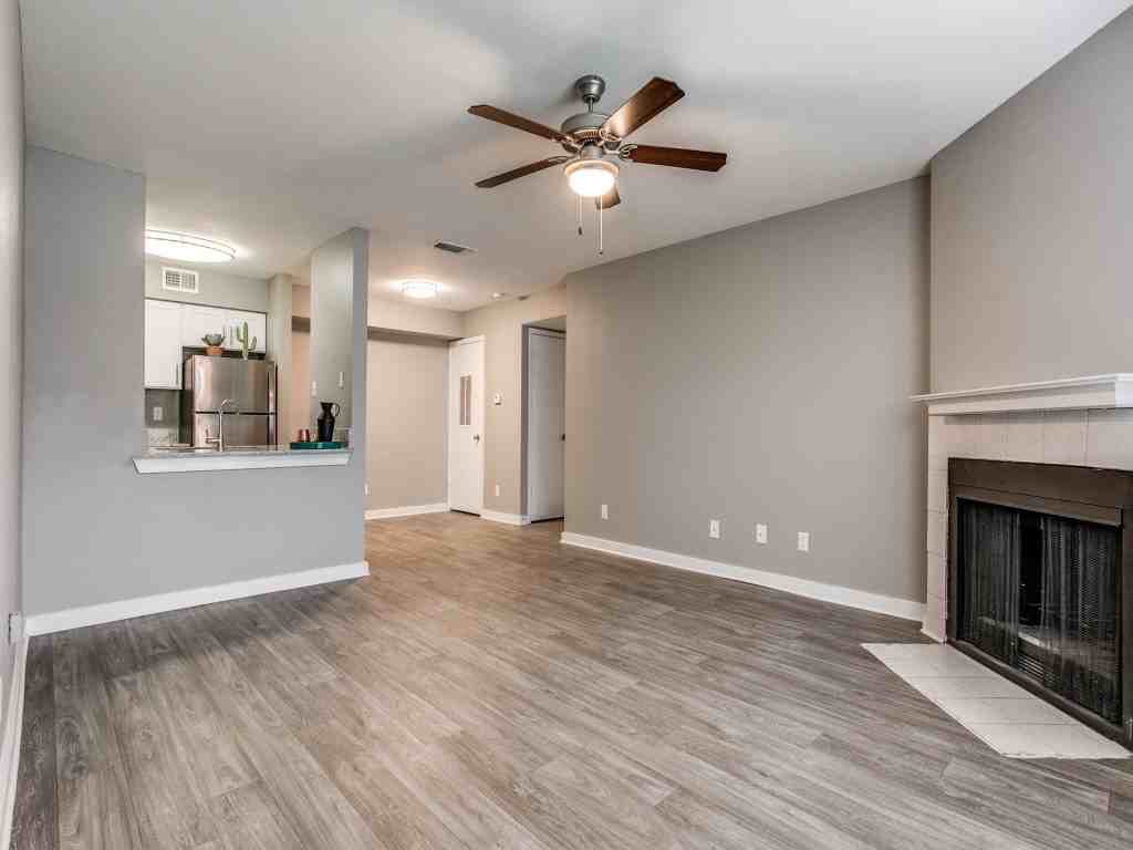 Biltmore Park Apartments - Photo 3 of 20