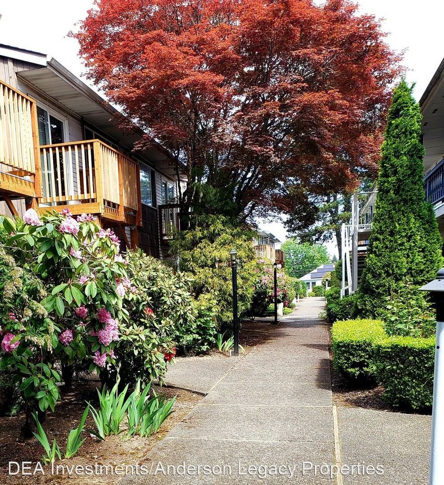 1712 E Fourth Plain Blvd Apartments in Rose Village, Vancouver, WA