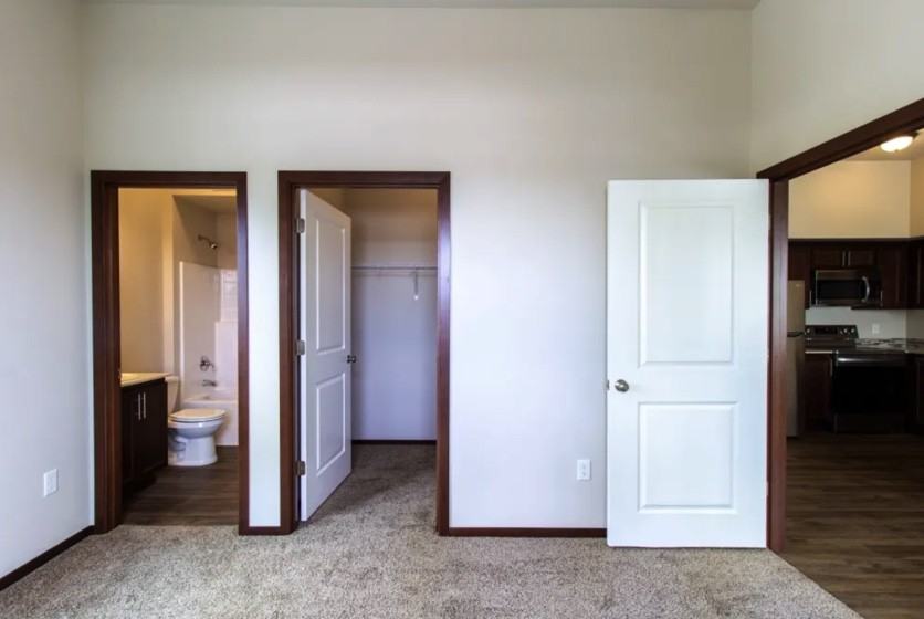 Grafton Place Apartments - Photo 4 of 23