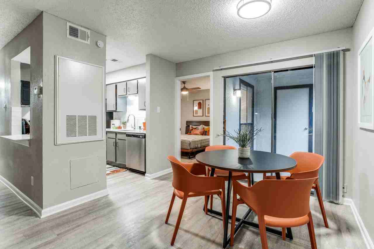 The Booker - Photo 3 of 45