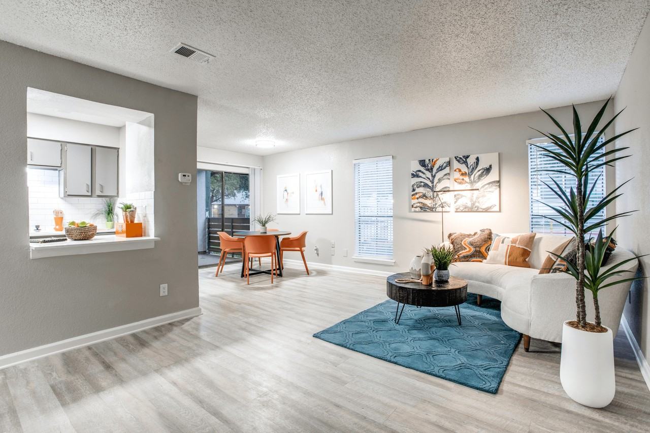 The Booker - Photo 4 of 45