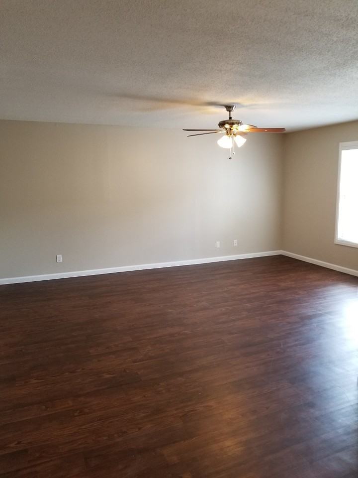 Steeple Club Apartments - Photo 4 of 16