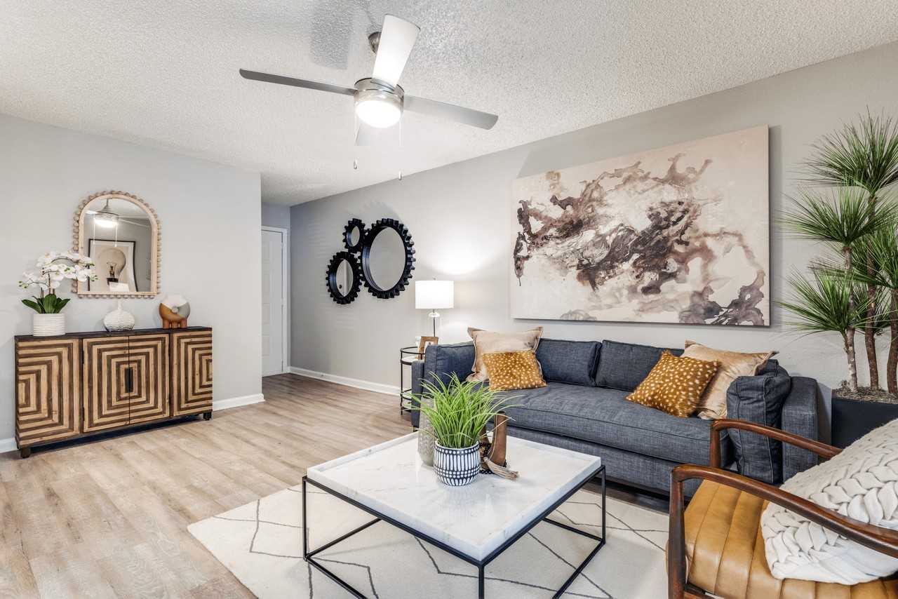 Raleigh At Towne Crossing - Photo 3 of 50