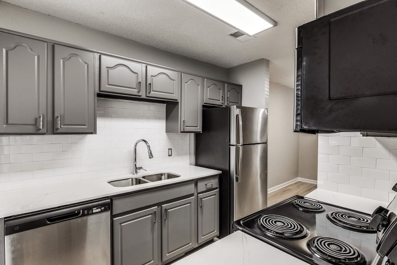 Evaline Apartments - Photo 7 of 39