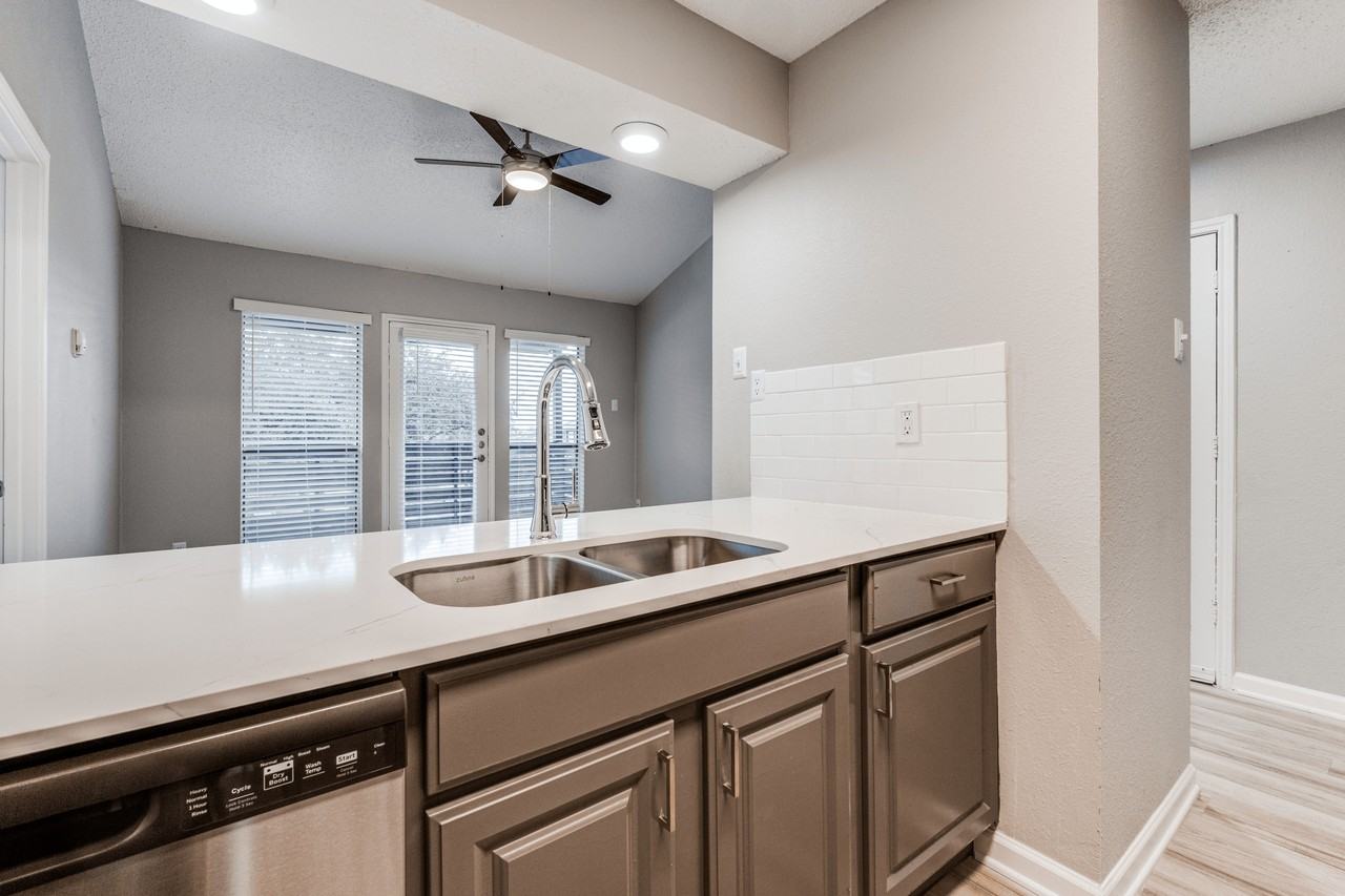 Wilder - Photo 2 of 25