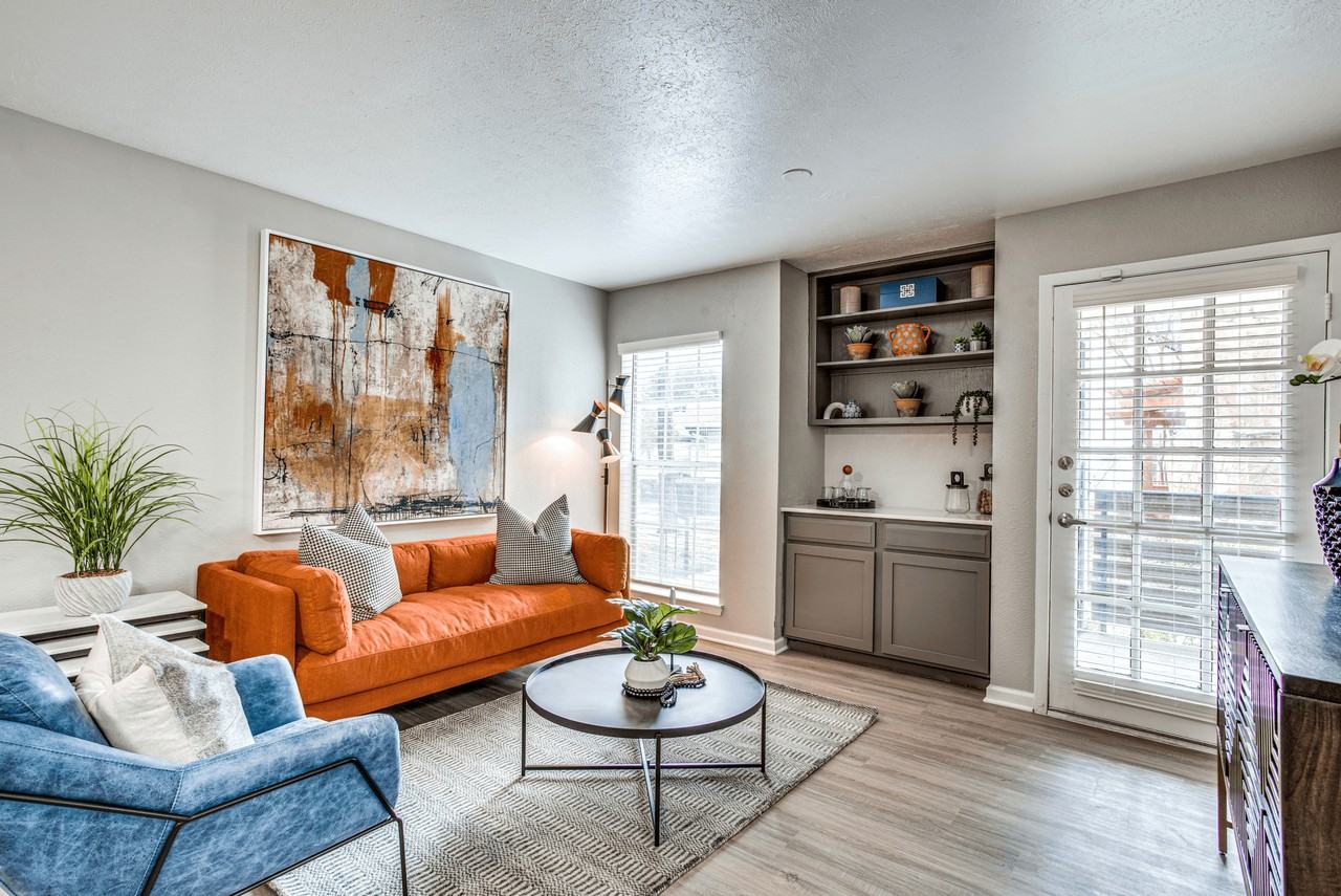 Richmond Apartments - Photo 7 of 36