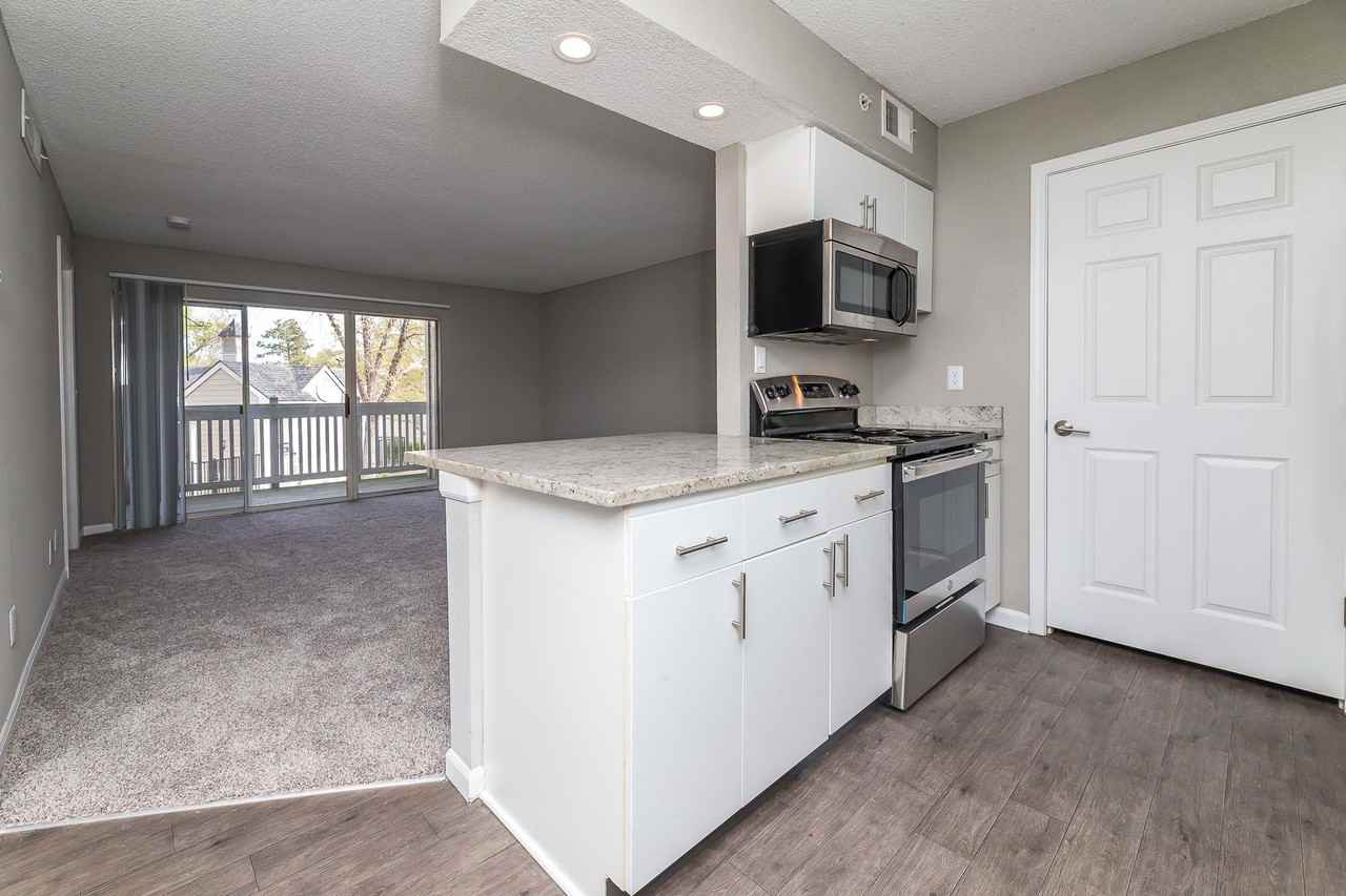 Northland Passage Apartments - Photo 4 of 25