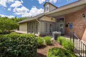 featured image of 1445 E Evergreen Dr