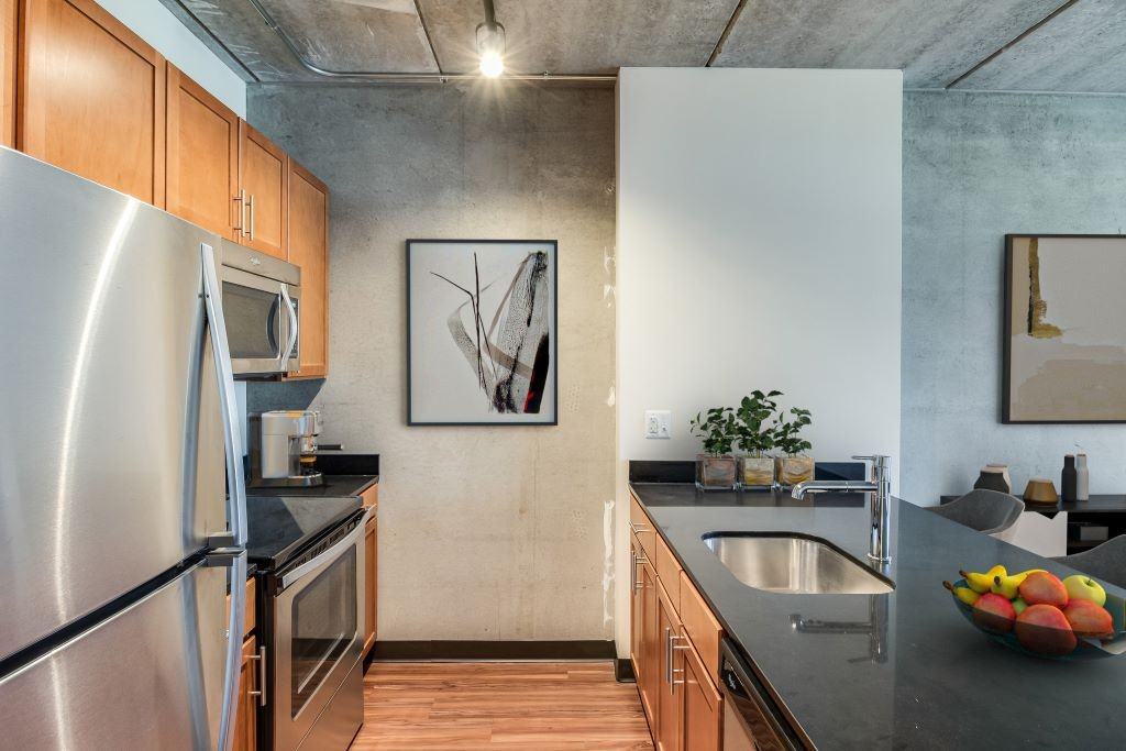 618 South Main Apartments - Photo 2 of 13