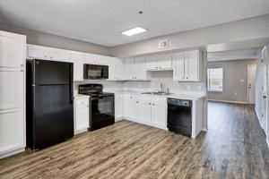 featured image of 3001 Fountainhead Cir