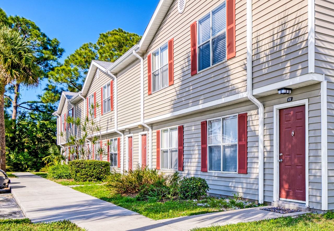 Sabal Palms - Photo 3 of 17