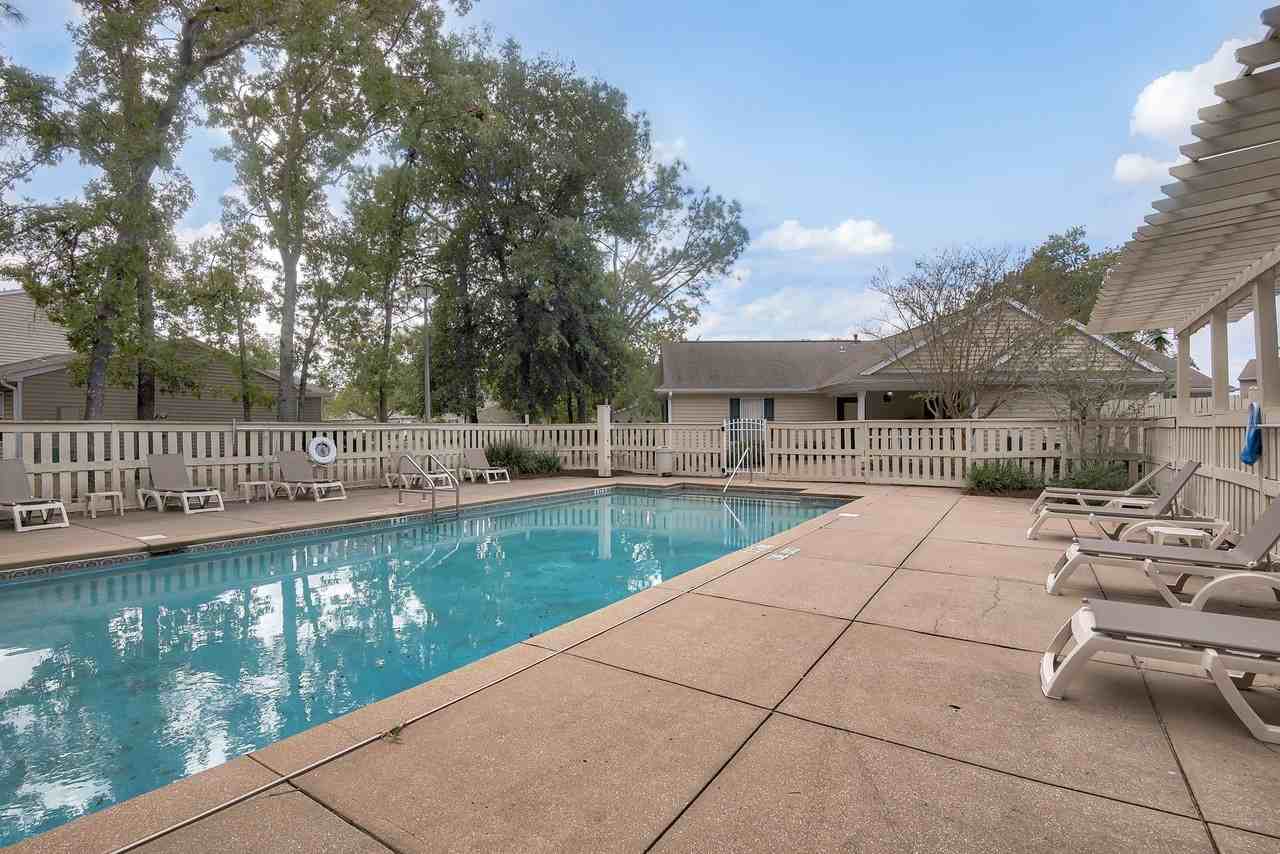 Hillwood Pointe Apartments - Photo 3 of 25