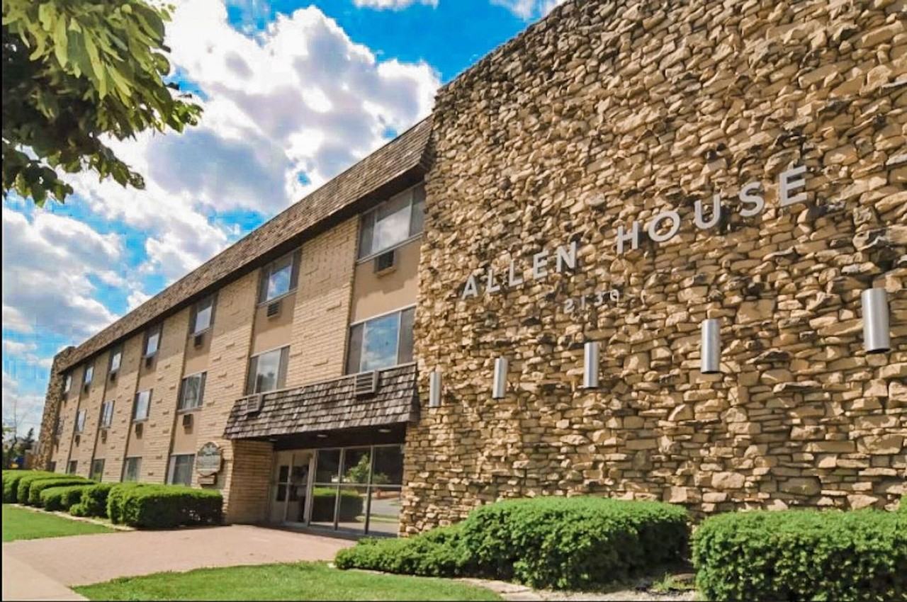 Allen House Apartments - Photo 2 of 29