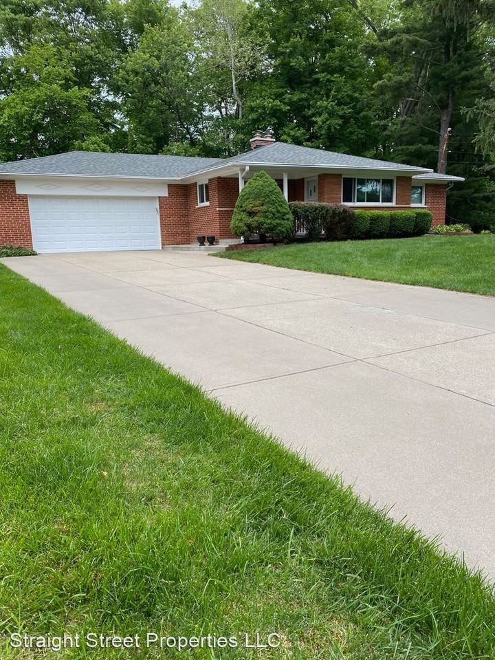 8344 Richland Dr - Photo 2 of 22