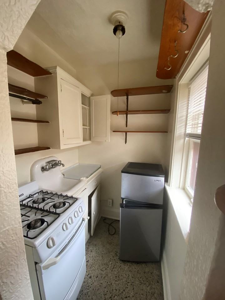 1447 N. Franklin Place - Photo 2 of 6