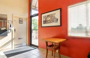 featured image of 1742 S Clementine St