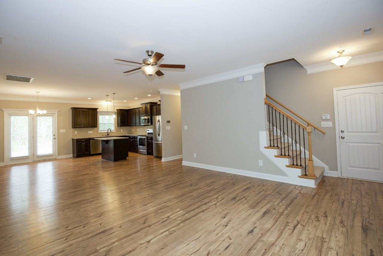 721 Thrush Dr - Photo 2 of 42