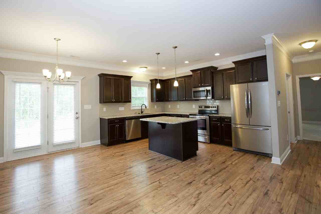 721 Thrush Dr - Photo 3 of 42