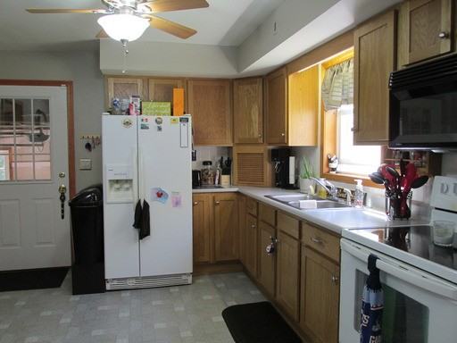 1903 Burgess Rd - Photo 3 of 17