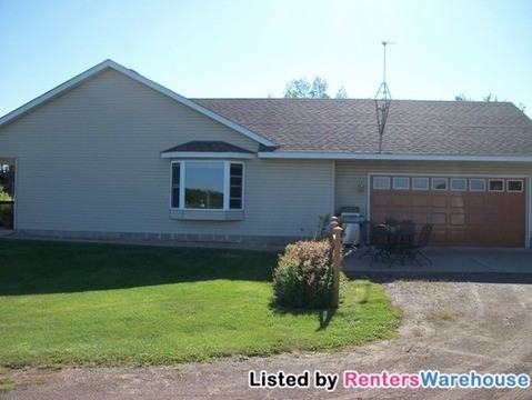 8457 140th St - Photo 2 of 15