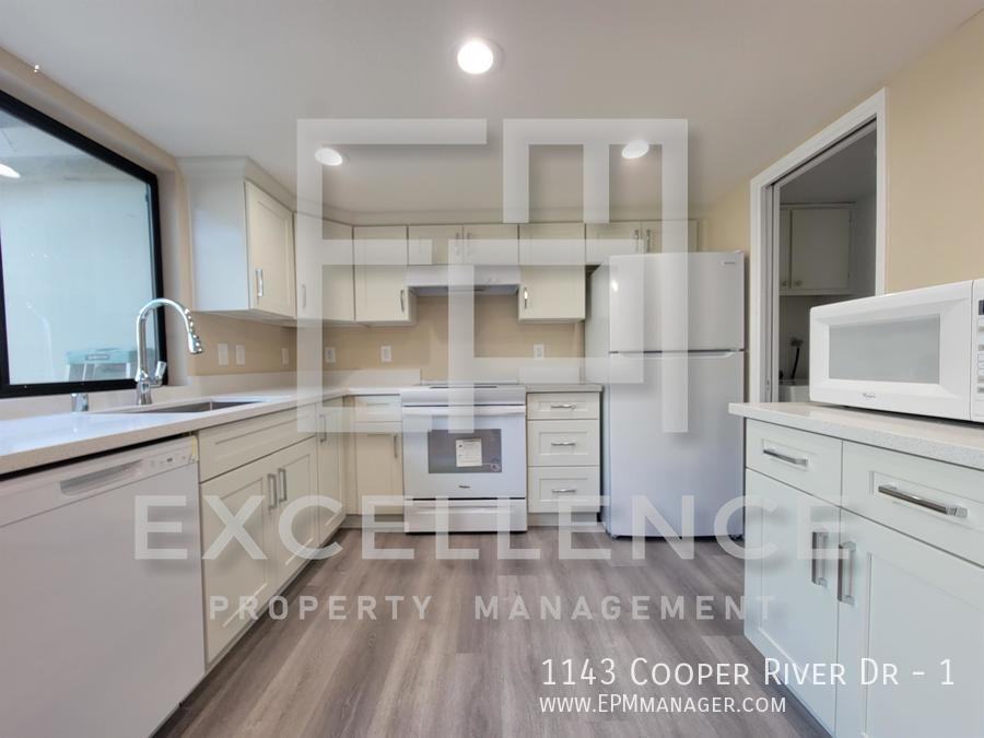 1143 Cooper River Dr #1 - Photo 2 of 12