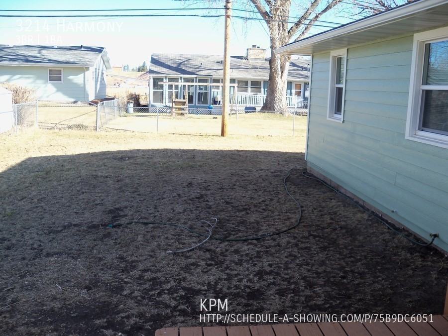 3214 Harmony Ln - Photo 2 of 12