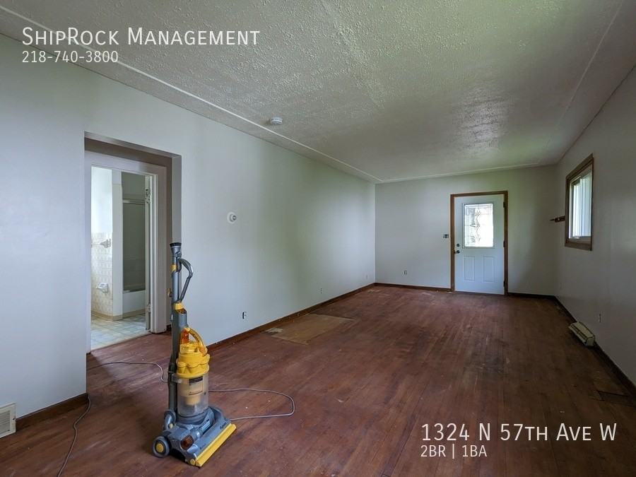 1324 N 57th Ave W - Photo 3 of 17