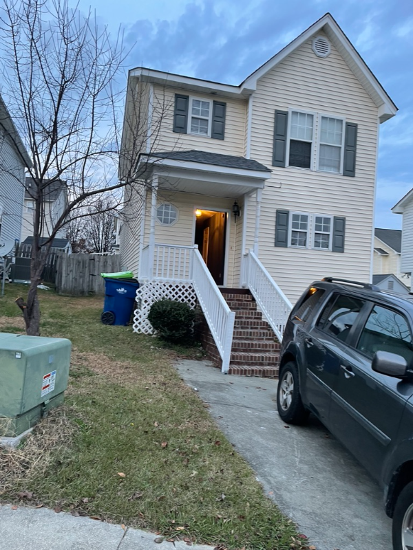 4413 Windsock Ln - Photo 2 of 16