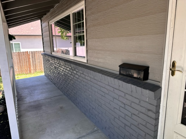 309 Marian Way - Photo 2 of 16