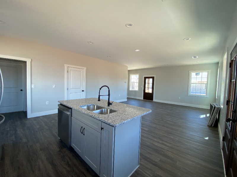 500 B South George Adams #B - Photo 2 of 9