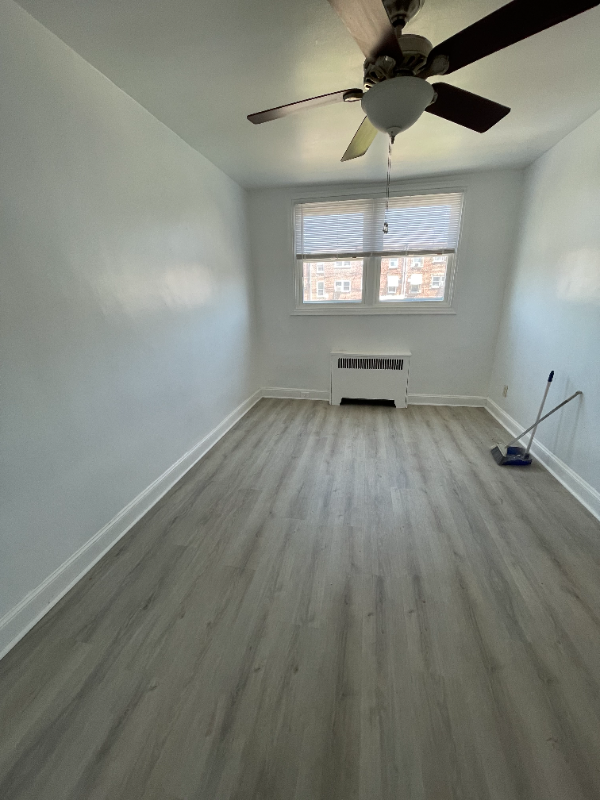 2913 Tyson Ave - Photo 3 of 9