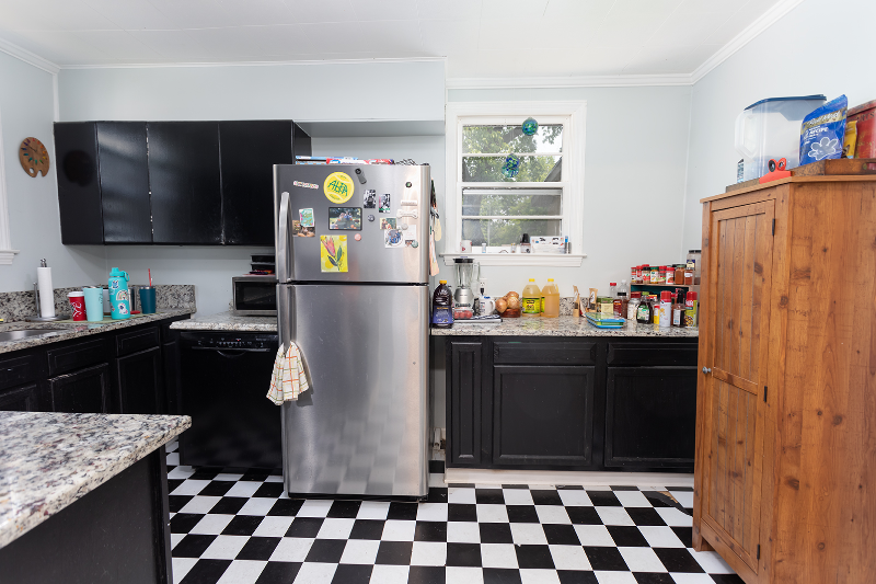 423 Money Tree Ln - Photo 3 of 17