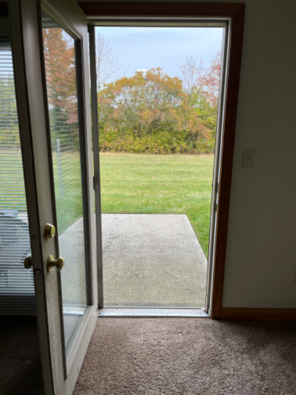 2261 Shamrock Ln - Photo 5 of 10