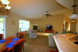 6412 Dale Ln - Photo 2 of 22