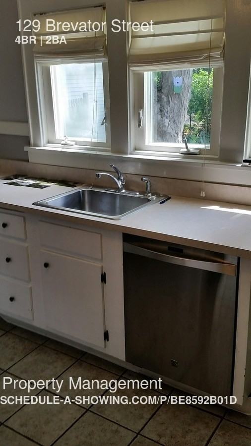 129 Brevator St - Photo 3 of 25