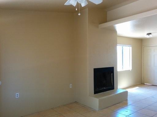 1412 E 16th St - Photo 2 of 13